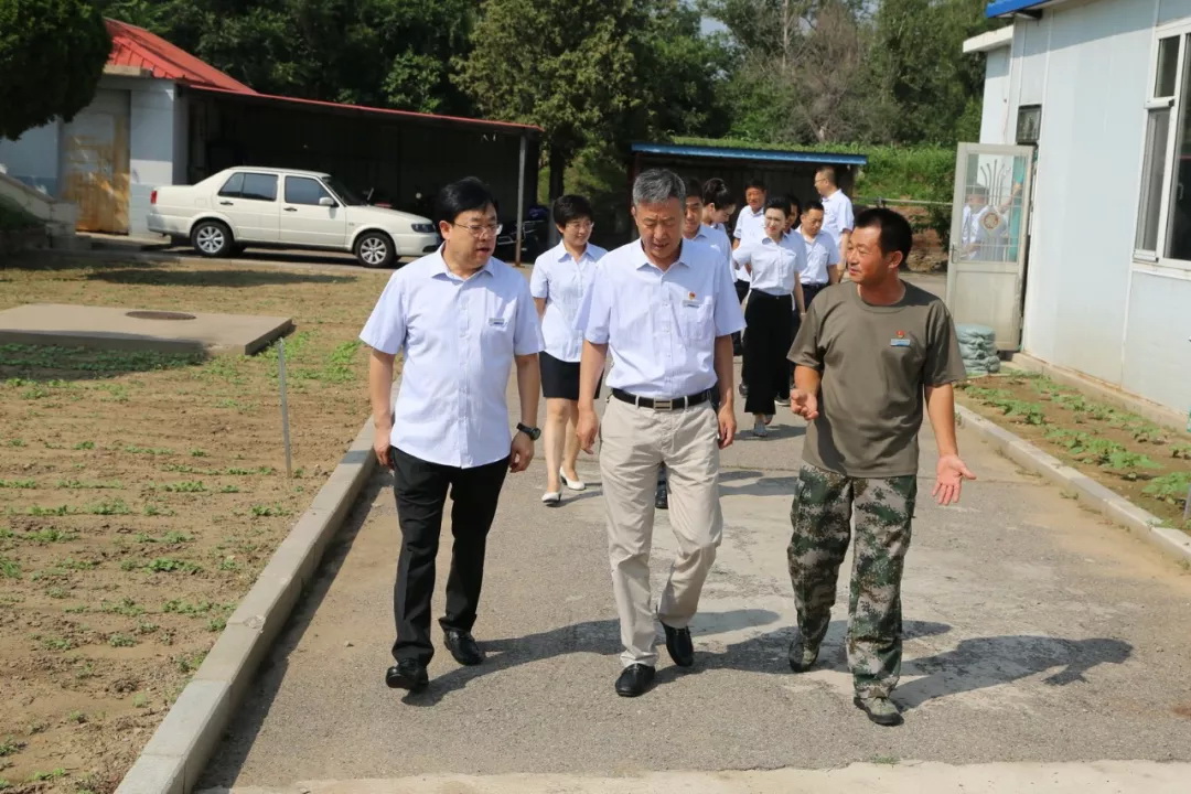 发扬优良传统 保持军人本色——锦州水务集团召开“不忘初心 牢记使命”庆祝建军92周年座谈会