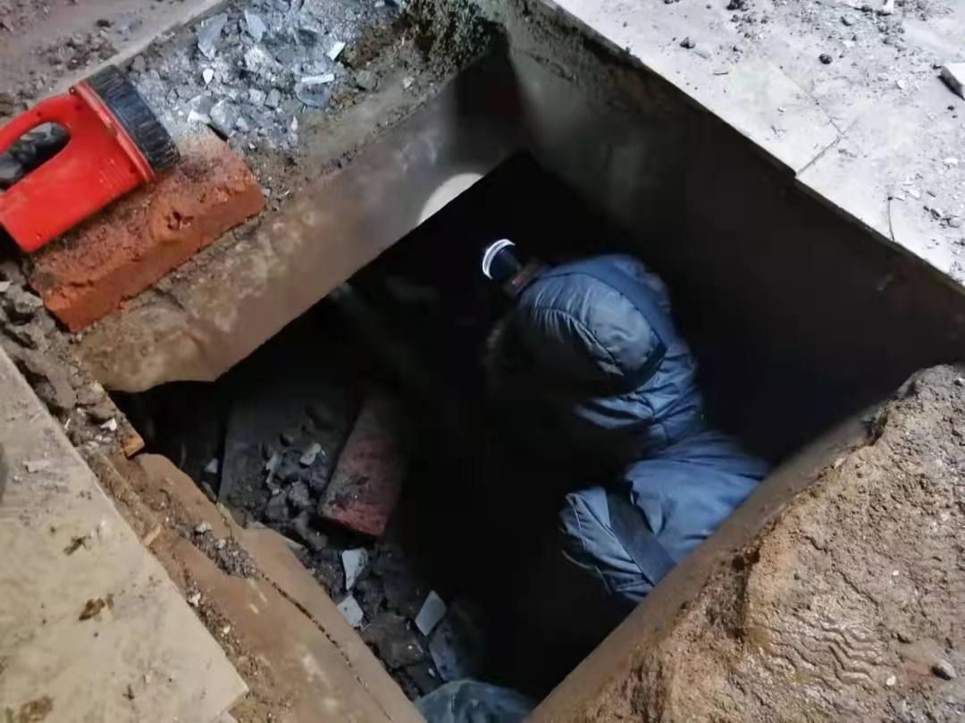 顶寒风 抓抢修 三公司迅速出击保供水
