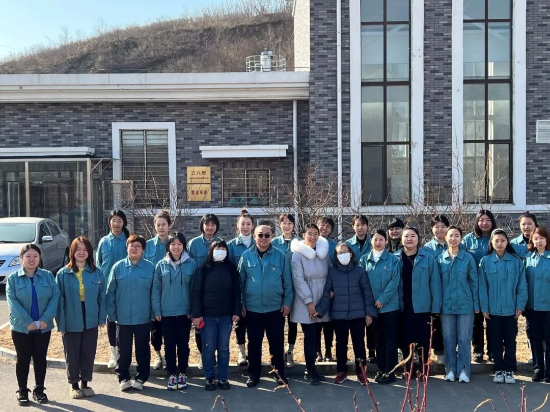 巾帼建功展风采 净水厂女工显英姿