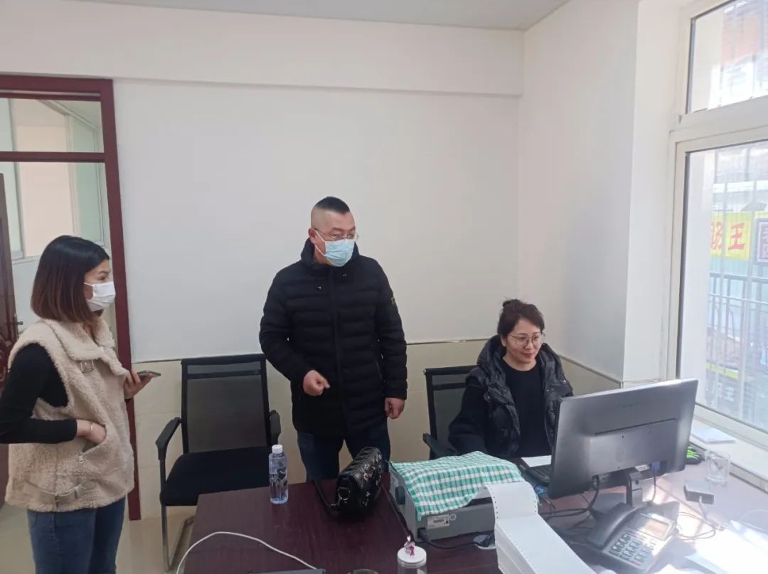 同心抗疫丨表务管理公司快速处理 确保用户用水无忧