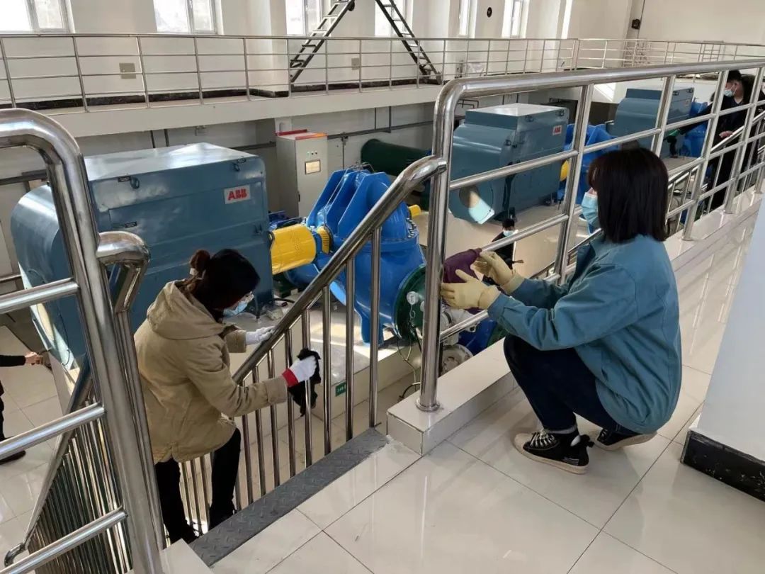 锦凌净水厂开展环境卫生整治 打造优美营商环境