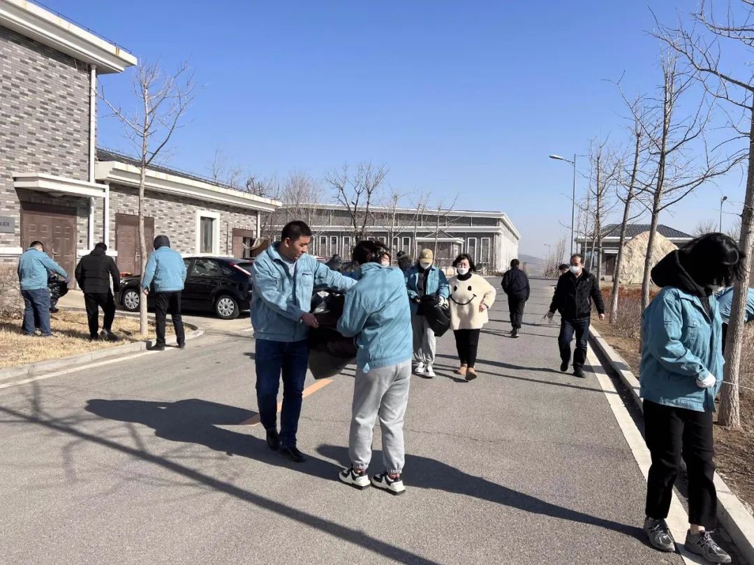 展党员风采 传承雷锋精神 锦凌净水厂开展特色党日活动