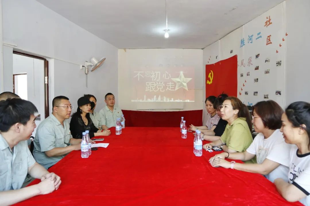 党建引领聚合力 共驻共建谱新篇